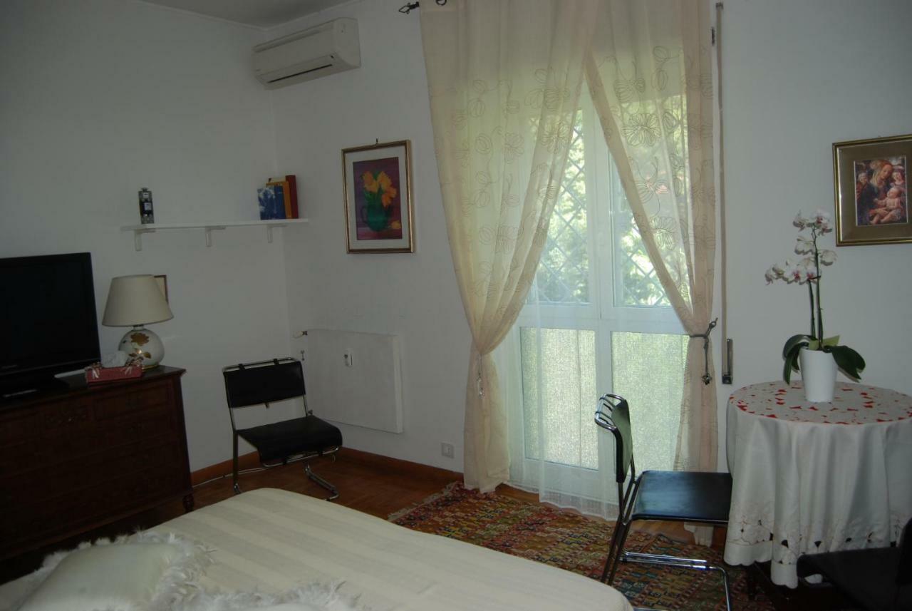 Bed and Breakfast La Badia Del Cavaliere Rom Exterior foto